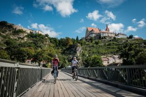 Krajem vína – Tour de burčák po vinařských stezkách Znojemska